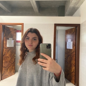 Arianna, Babysitter a Porcia