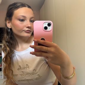 Carlotta, Babysitter a Villa