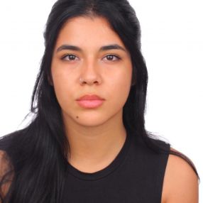 Sara, Babysitter a Presicce-Acquarica