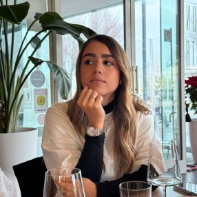 Ludovica, Babysitter a Fossombrone