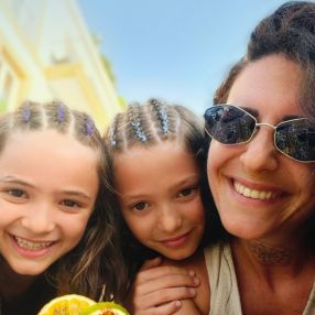 Gloria, Family in Savignano sul Rubicone