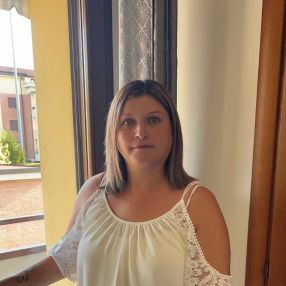 Maria Greca, Babysitter a Provincia di Mantova