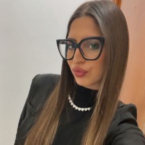Martina, Babysitter a Matino