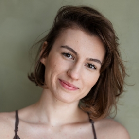 Miruna, Babysitter in Cascina