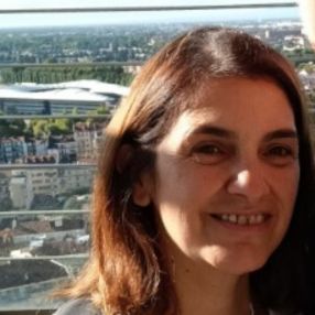 Simona, Babysitter a Sulmona