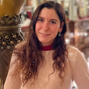Giulia, Babysitter in Firenze