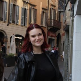 Maria Vittoria, Babysitter a Calolziocorte