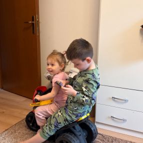 Ana, Famiglia a Trento