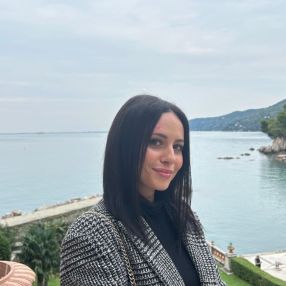 Bianca, Babysitter a Poggio delle Mole