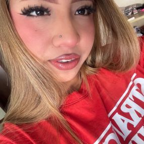 Esthefany, Babysitter a Olcella