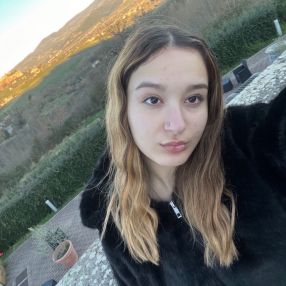 Nikol, Babysitter a Orvieto Scalo