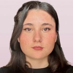 Shanti, Babysitter a Vallera
