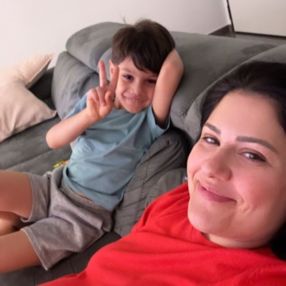 Alessandra, Famiglia a Città Metropolitana di Napoli