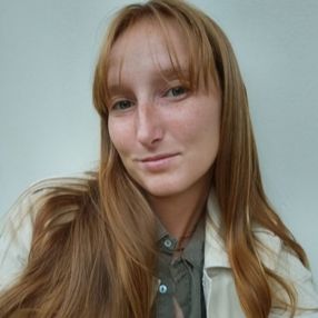 Monica, Babysitter a Lumezzane