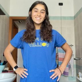 Alexandra, Babysitter a Provincia di Parma