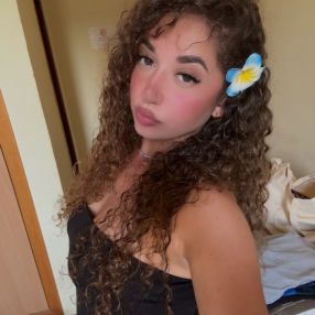 Sarah, Babysitter a San felice sul Panaro