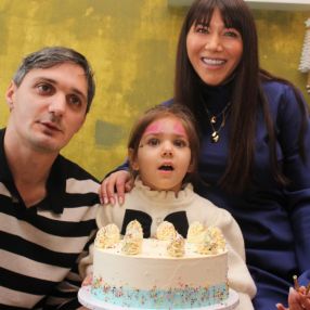 Alisa, Famiglia a Polignano A Mare