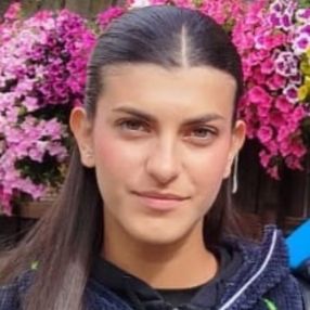 Giulia, Babysitter a Cremnago