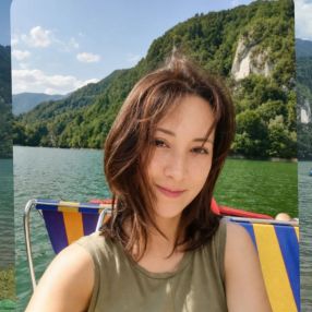 Mariel Isabella, Babysitter a Curno