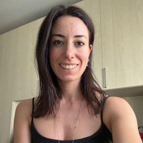 Veronica, Babysitter a Costigliole D'asti