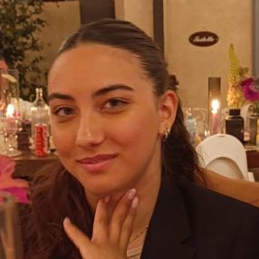 Ilaria, Babysitter a Sant'Ilario D'enza