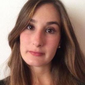Erica, Babysitter a Monserrato