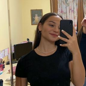 Sara, Babysitter a Codroipo