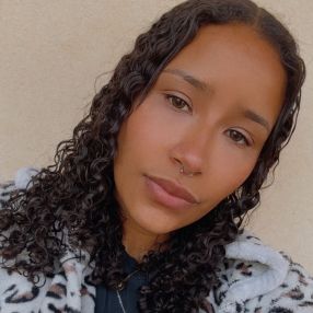 Thayna, Babysitter a Domodossola