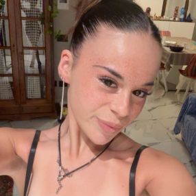 Giorgia, Babysitter a Oleggio
