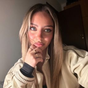 Sara, Babysitter a Sannicola