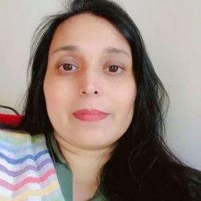 Zaeema, Babysitter in Canzo
