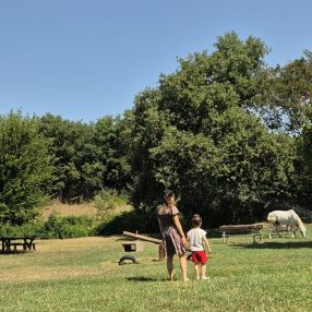 Rebecca, Famiglia a Campagnano di Roma