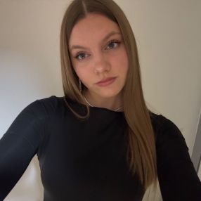 Noemi, Babysitter a Clusone