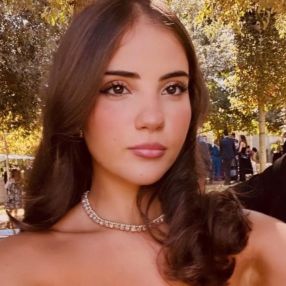 Assia, Babysitter a Arzano