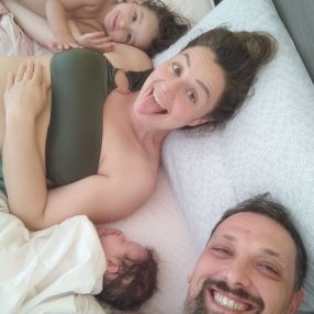 Fuori, Family in Napoli