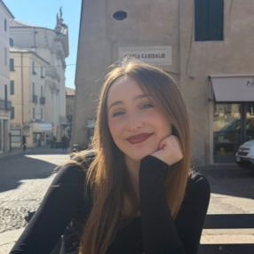 Federica, Babysitter a Romano D'ezzelino