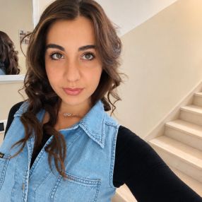 Laura, Babysitter a Penne