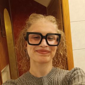 Rebecca, Babysitter a Venegono superiore