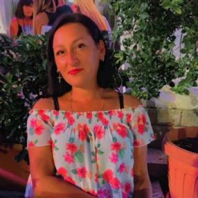 Georgiana, Babysitter a Policoro