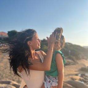 Sandra, Famiglia a Palau