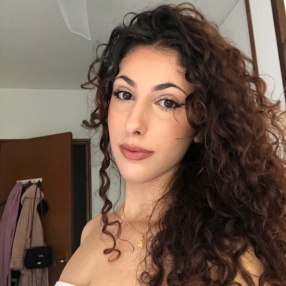 Maya, Babysitter a Città Metropolitana di Genova