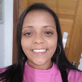 Karina, Babysitter a Gorle