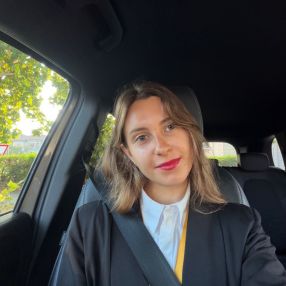 Aurora, Babysitter a Provincia di Novara