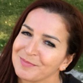 Morena, Babysitter a Isola della Scala