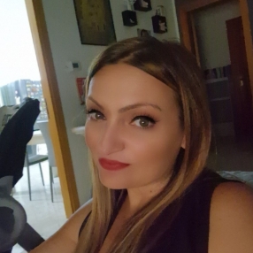 Marika, Babysitter a Caltanissetta