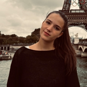 Morena, Babysitter in Almese