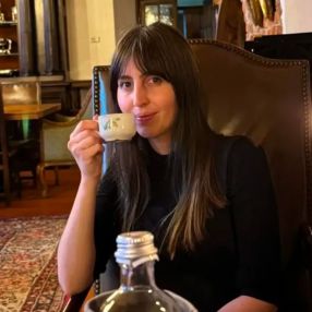 Selene, Babysitter a Travedona Monate