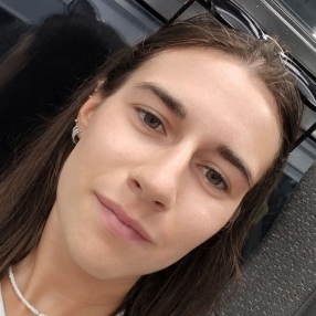 Valentina, Babysitter in Salò