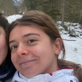 Anna, Babysitter in Cento
