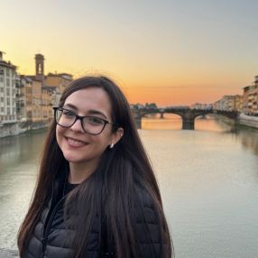 Giulia, Babysitter a Sesto Fiorentino